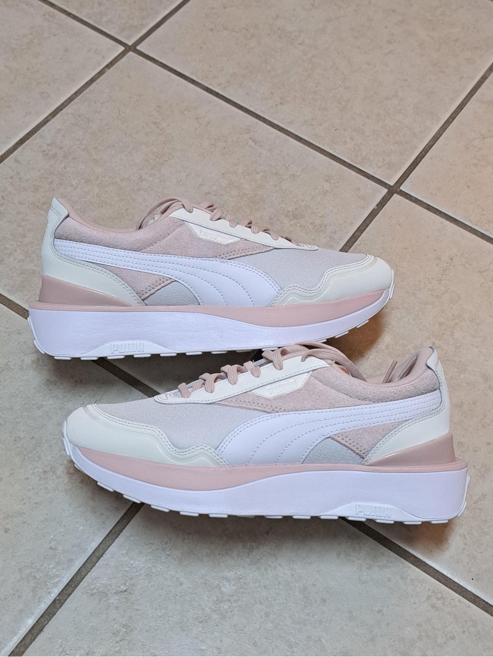 Puma Wmns Cruise Rider Soft 'White Lotus' sneakers - Women's size 9